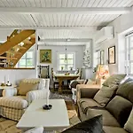 4 Bedroom Gorgeous In Σπίτι διακοπών Rødby