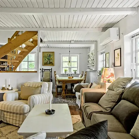 4 Bedroom Gorgeous In Holiday home Rodby